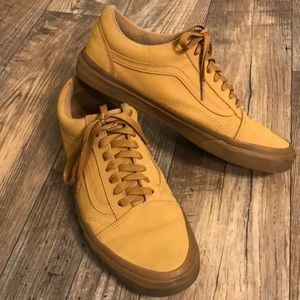 Vans Old Skool! Tan color and leather!